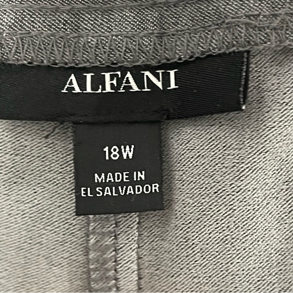 Alfani Pull On Stretch Capri Pants Gray Tummy Control Casual Career NWT 18W - Picture 5 of 8